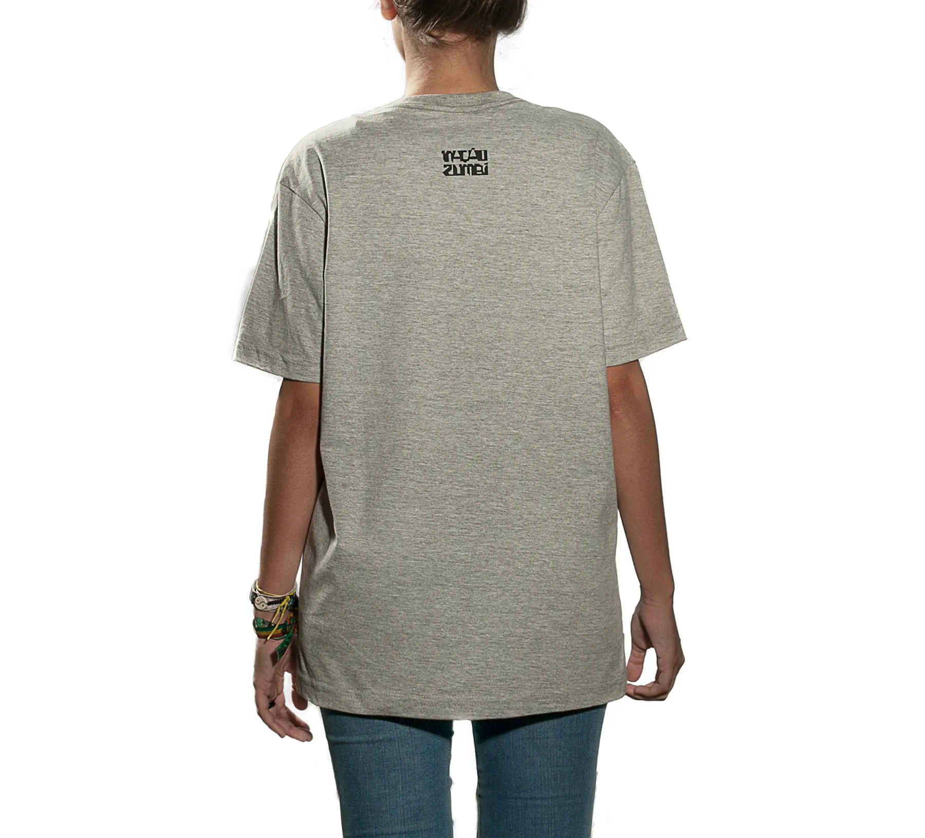 Grey t-shirt, back